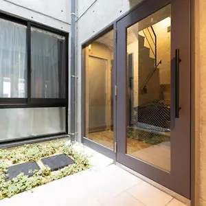 Apartment ラフィット両国, Tokyo