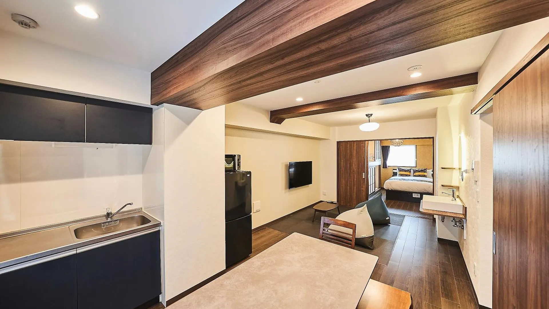 Asakusa Eight -Tokyo Condominium Hotel- 0*,